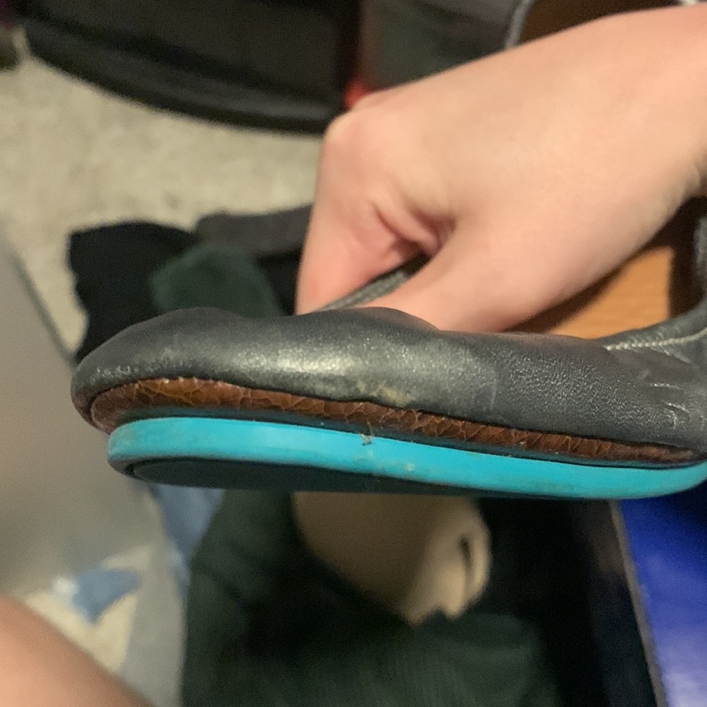 Tieks Pewter Flats - Picture 13 of 13